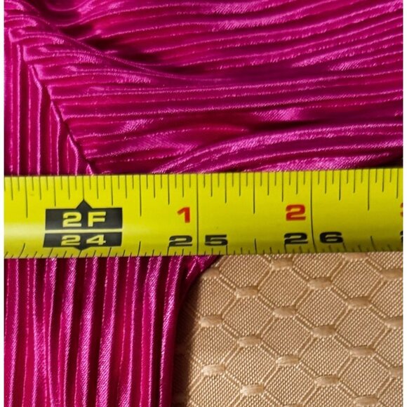 Jessica Simpson Hot Pink Blouse Button Down Top Stretchy Pleats Flowy Festive LG - Picture 6 of 8